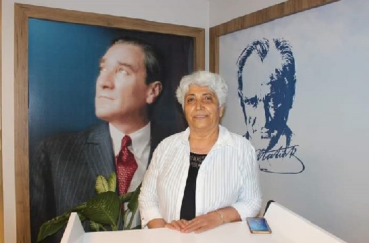 ‘Kız çocukları güçlü, bilinçli, eğitimli olmalıdır’