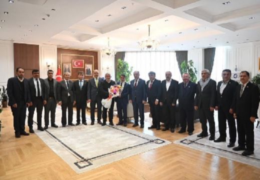 “ÇOCUKLAR ÖLÜRKEN SESSİZ KALAMAYIZ”