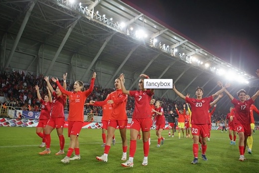 Milli Kadın Futbol Takımı, Çorum'da ‘tarih’ yazdı