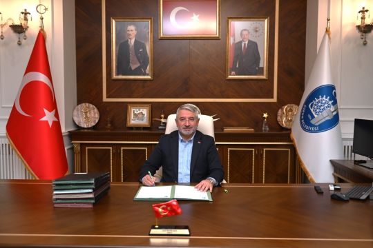 Aşgın'dan "Cinsiyetli Bank" iddialarına sert yanıt