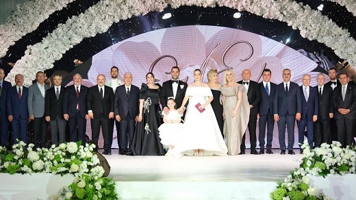 Yılın düğünü: Elif ile Ahmet Emin dünyaevine girdi