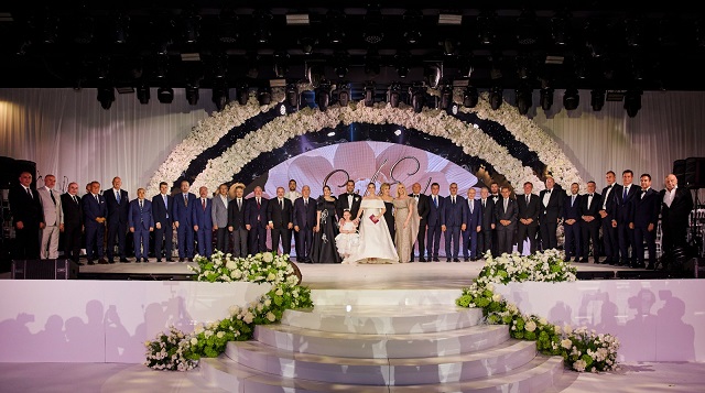 Elif ve Ahmet Emin çiftine muhteşem düğün