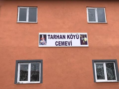 Cemevi'nde ezan okutulması tartışma yarattı