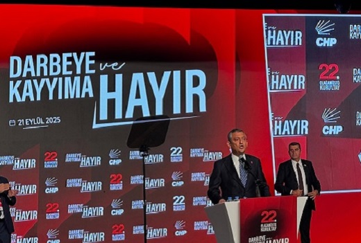 CHP'de Özgür Özel yeniden Genel Başkan