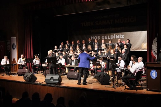 Türk Sanat Müziği korosu yeni döneme başladı