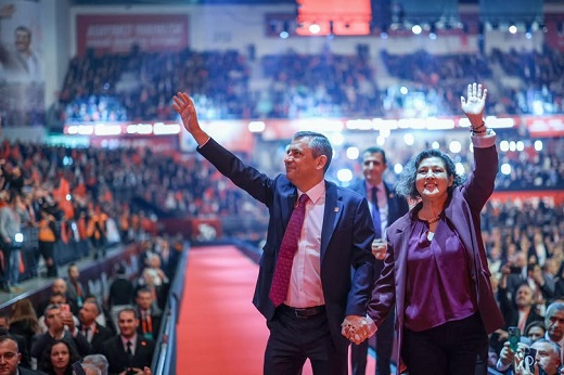 ÖZGÜR ÖZEL 'GÜVEN' TAZELEDİ