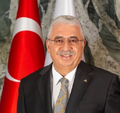 Ahlatcı'nın yurtdışı yasağı kaldırıldı