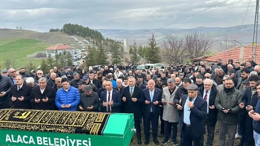 Devrim İpekçi son yolculuğuna uğurlandı