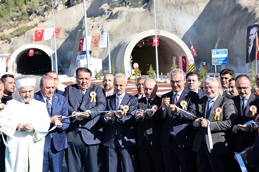 Kırkdilim tüneli törenle açıldı