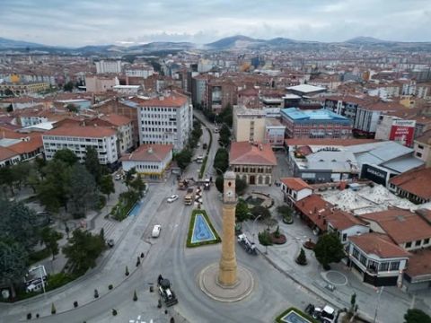 Gazi Caddesi, modern bir görünüme kavuşacak