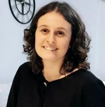 Genç kadın hastalığa yenik düştü