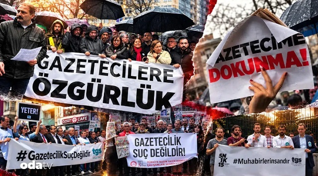 Gazeteciler bir çok kentte sokağa çıkıyor